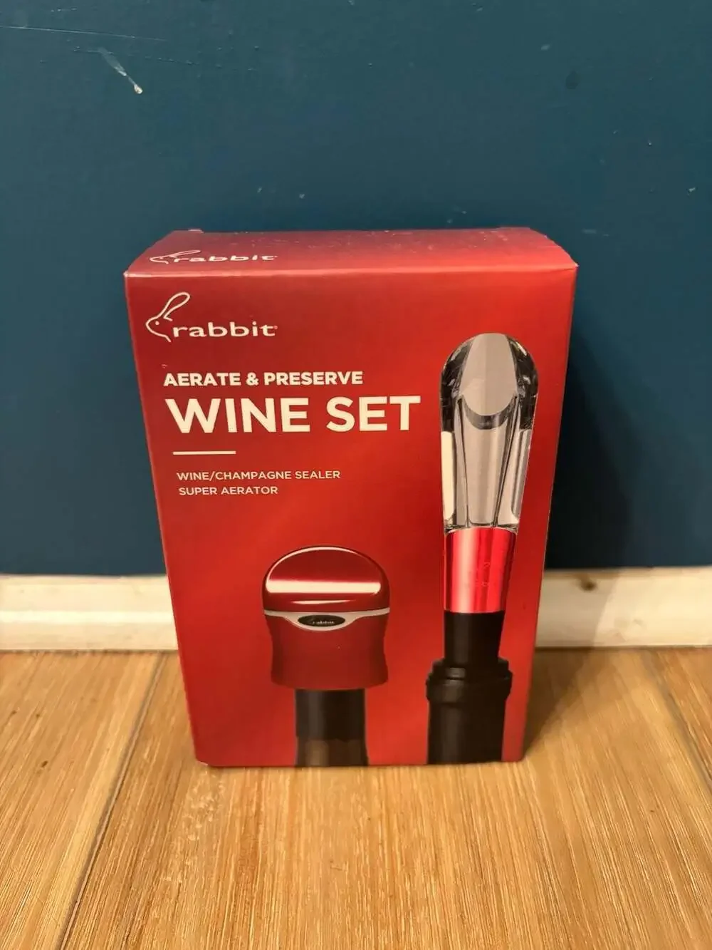 Rabbit Aerate & Preserve Wine Set: Wine/Champagne Sealer & Super Aerator